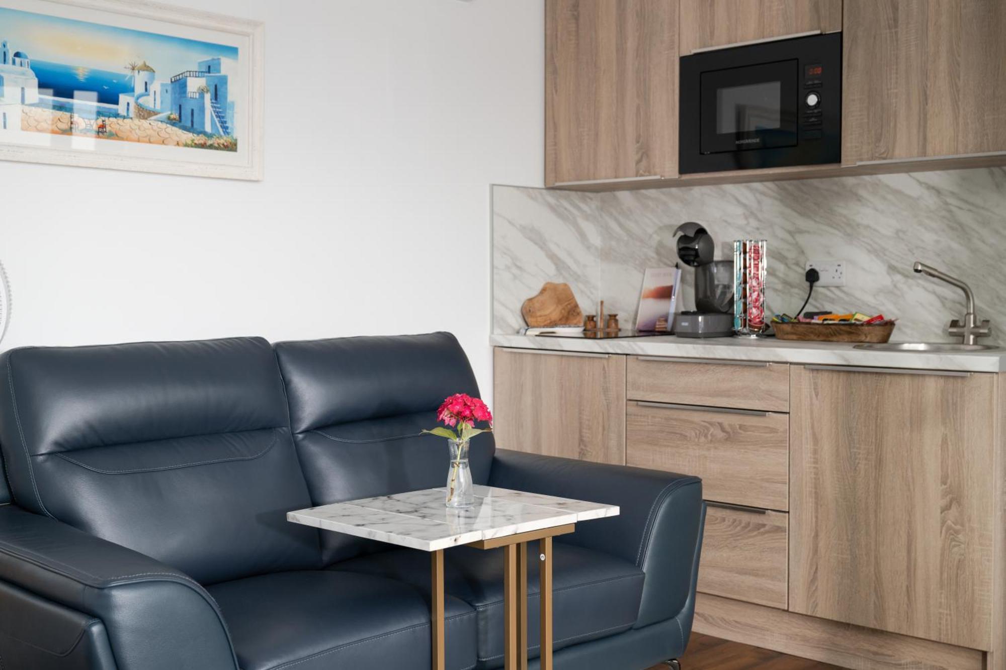 Lakescape - Waterfront Self- Catering Cabins 恩尼斯基林 外观 照片